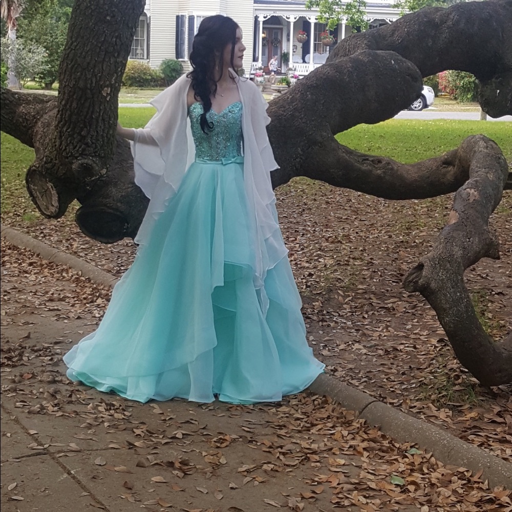 Mori Lee prom dress